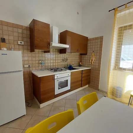 Fronte Porto Apartment *